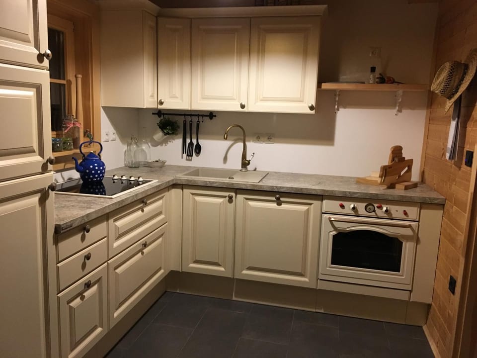 Kitchen or kitchenette, oven, stove