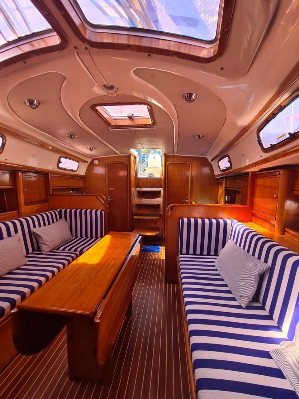 Lounge or bar