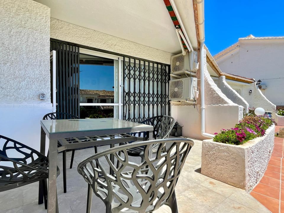 RIVIERA PLAYA 200m to the beach in Riviera del Sol Apartment in Costa del Sol