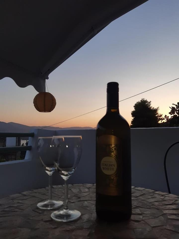 Balcony/Terrace, Balcony/Terrace, Drinks, Alcoholic drinks, Sunrise, Sunset