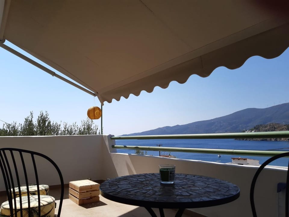 Balcony/Terrace, Mountain view, Sea view