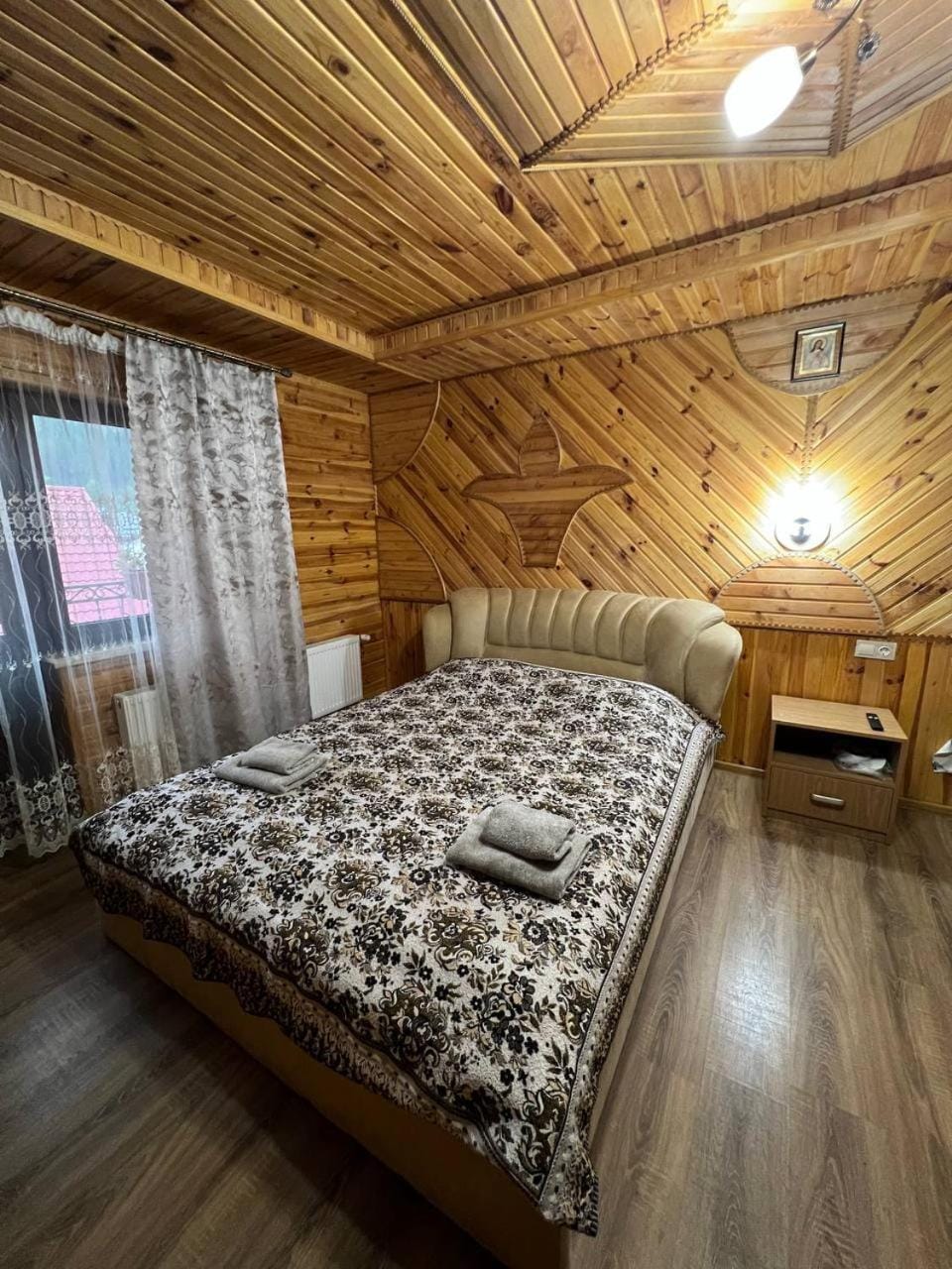 Гостинний Двір Вишня Bed and Breakfast in Ukraine