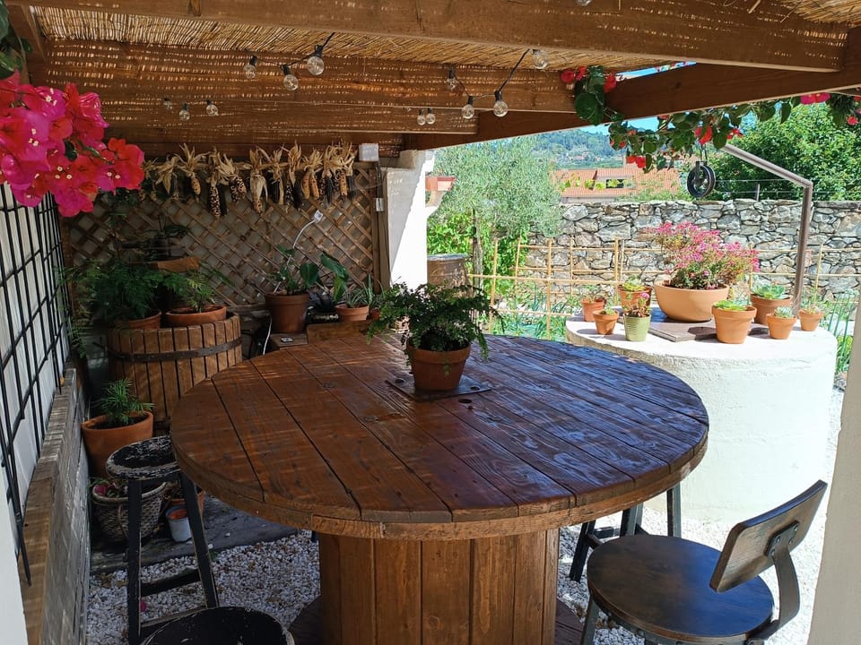 A Casa dos Retales House in O Morrazo