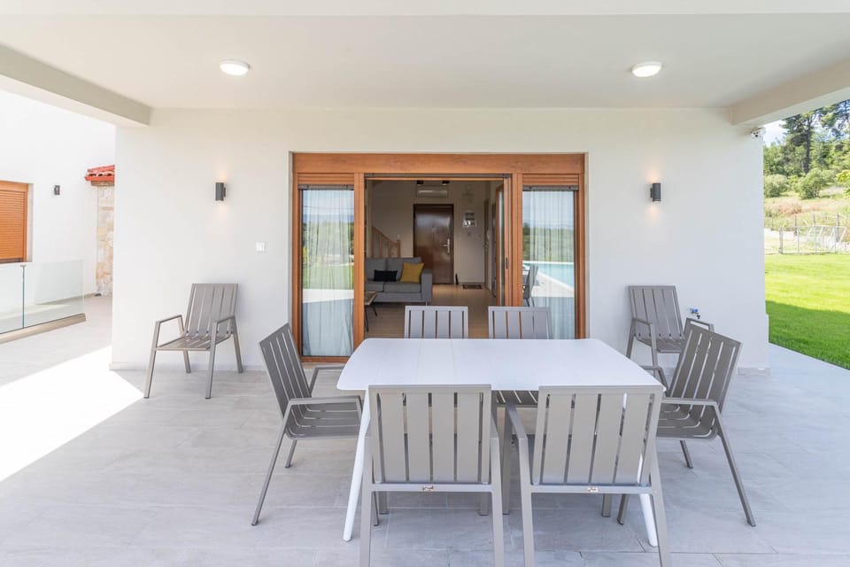 Patio, Seating area
