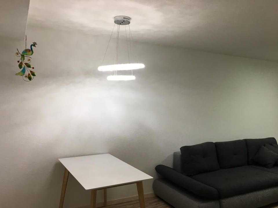 Sindel Living Luxurious 1 Bed room Business Apt near Daimler Apartment in Böblingen