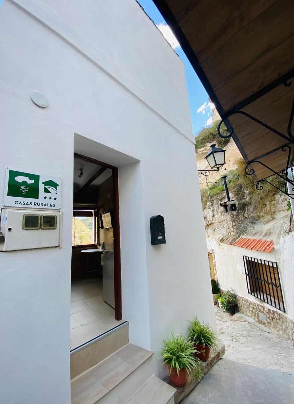 Facade/entrance, Property logo or sign
