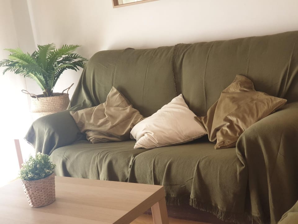 Apartamento en Cuevas del Becerro Apartment in Andalusia