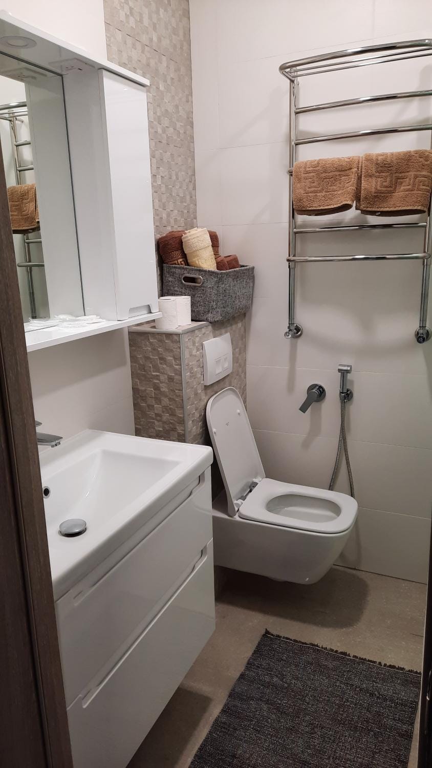 Toilet, Bathroom, Bath, towels