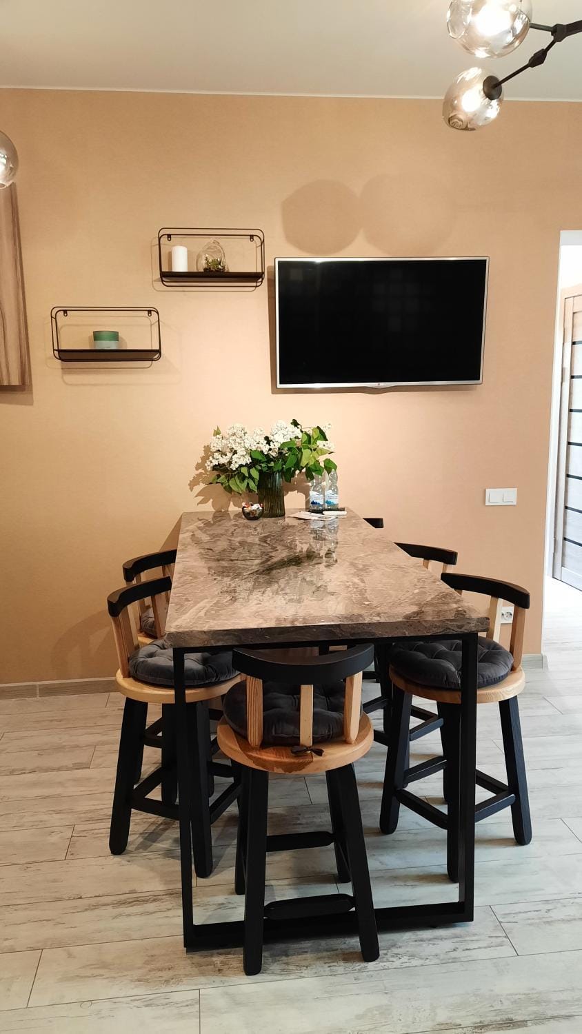 Communal lounge/ TV room, TV and multimedia, Dining area, air conditioner