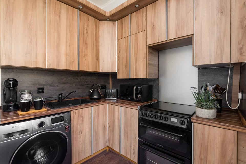 City Centre Stylish Apartment at The Meadows Park Apartment in Edinburgh