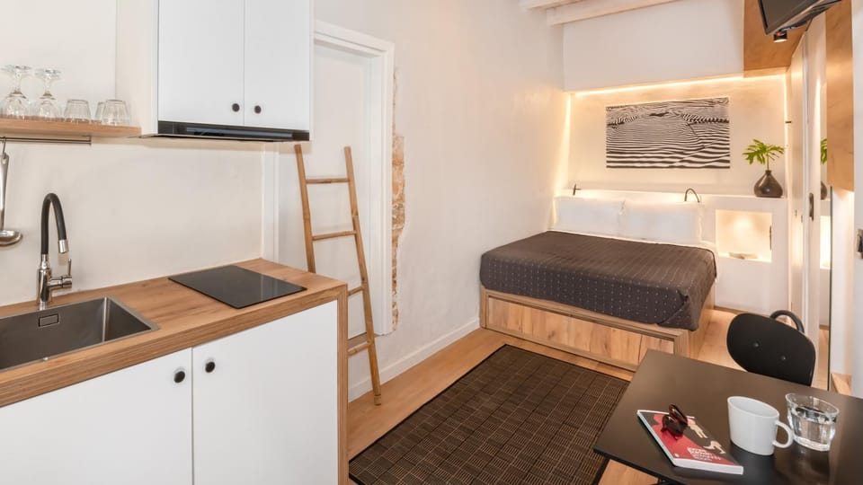 Eva Plus Bed and Breakfast in Chania