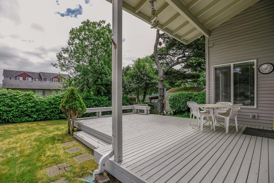 Patio, Spring, Day, Garden, View (from property/room), Balcony/Terrace, Garden view