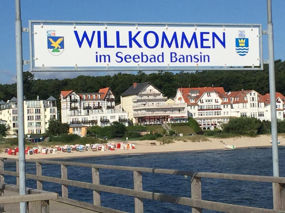 Day, Property logo or sign, Neighbourhood