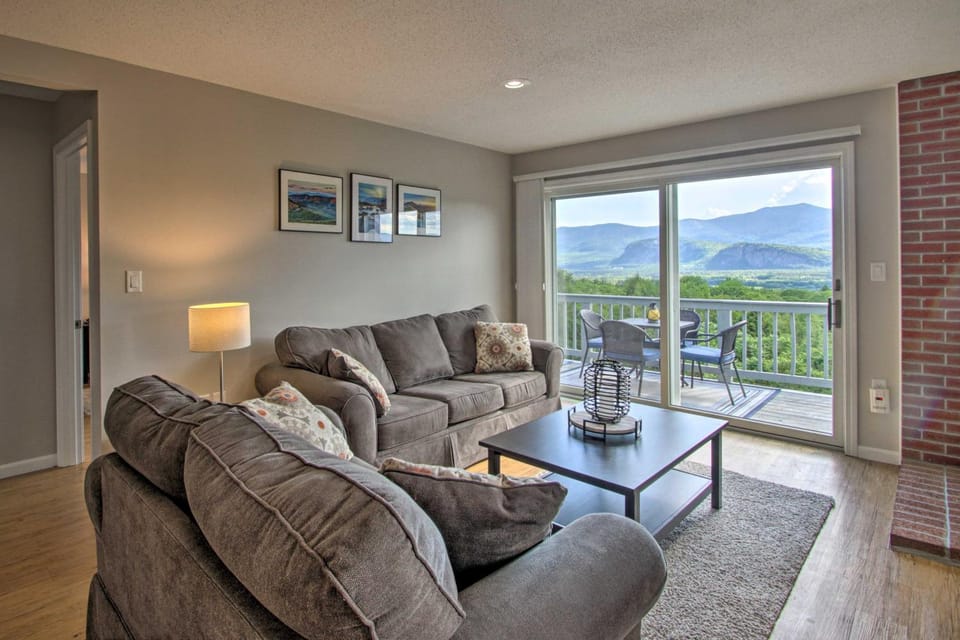 Intervale Family Retreat: Mtn View & Pool Access! House in Bartlett