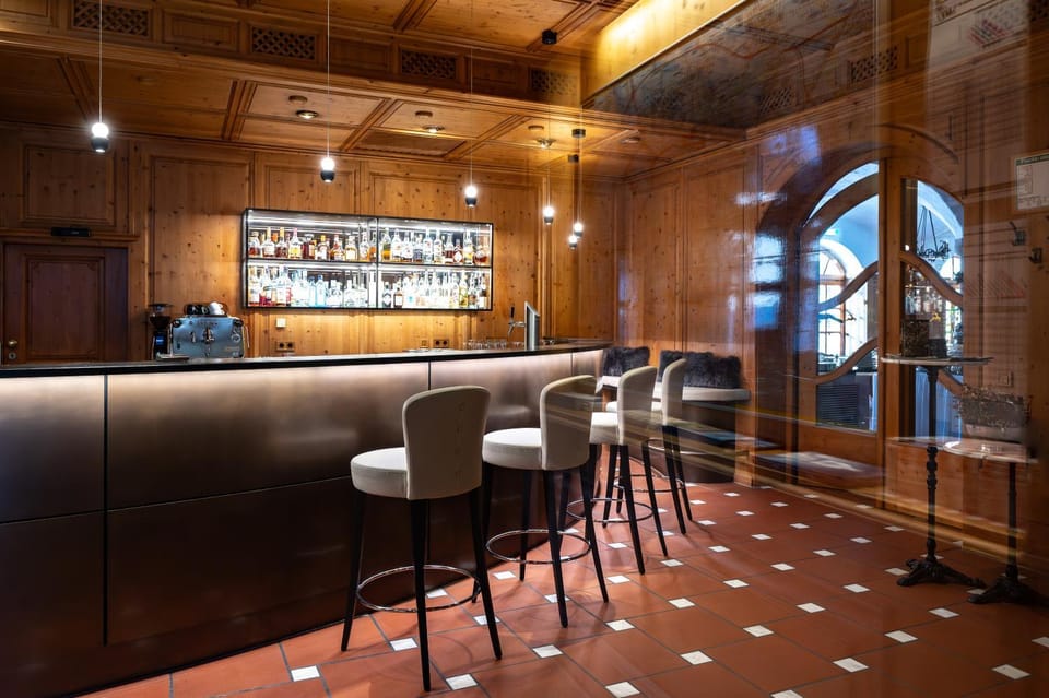 Lounge or bar