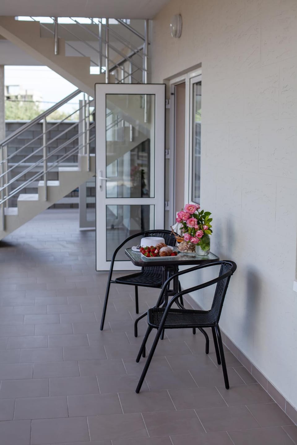 Property building, Restaurant/places to eat
