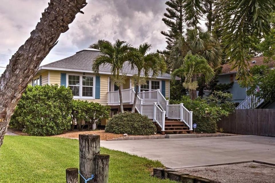 Rita's Sand Key Gem House in Indian Rocks Beach