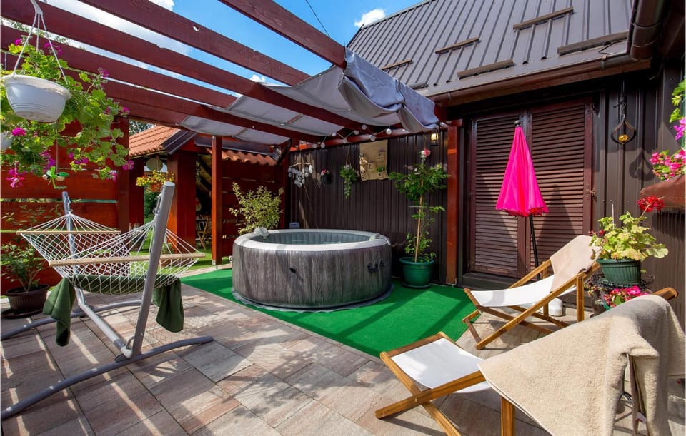 Property building, Balcony/Terrace