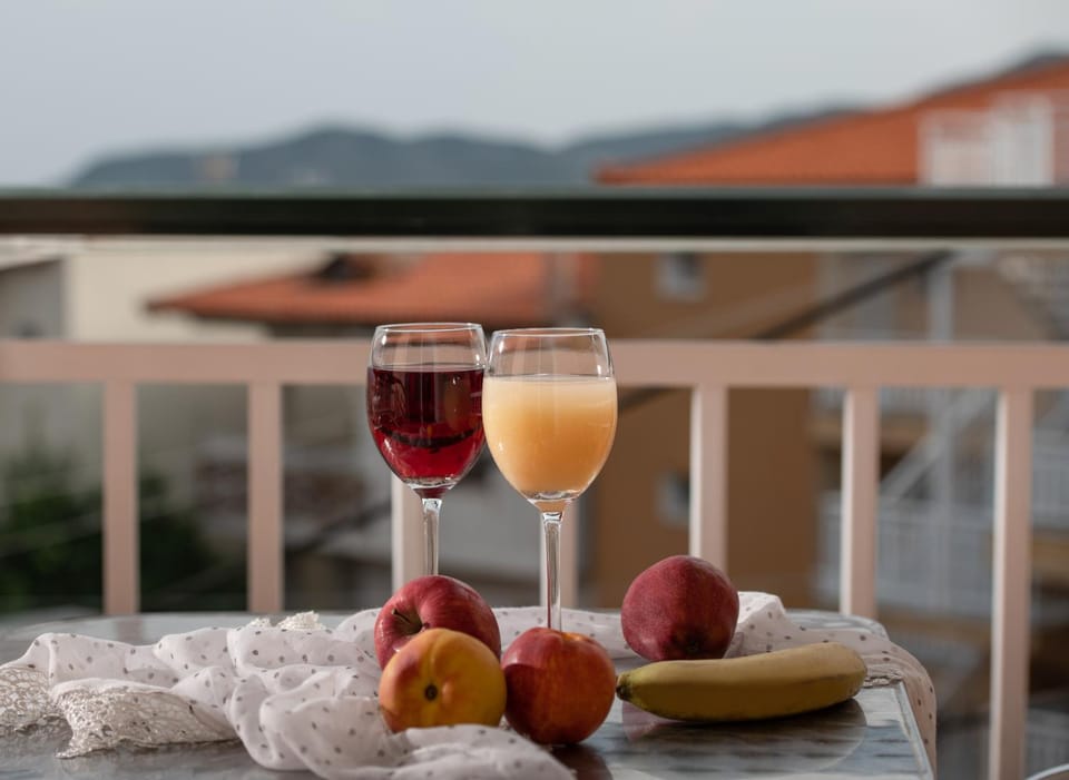Balcony/Terrace, City view, Garden view, Sea view