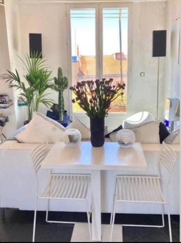 Cosy penthouse old town sea view little terraces Air conditionned Apartment in Nice
