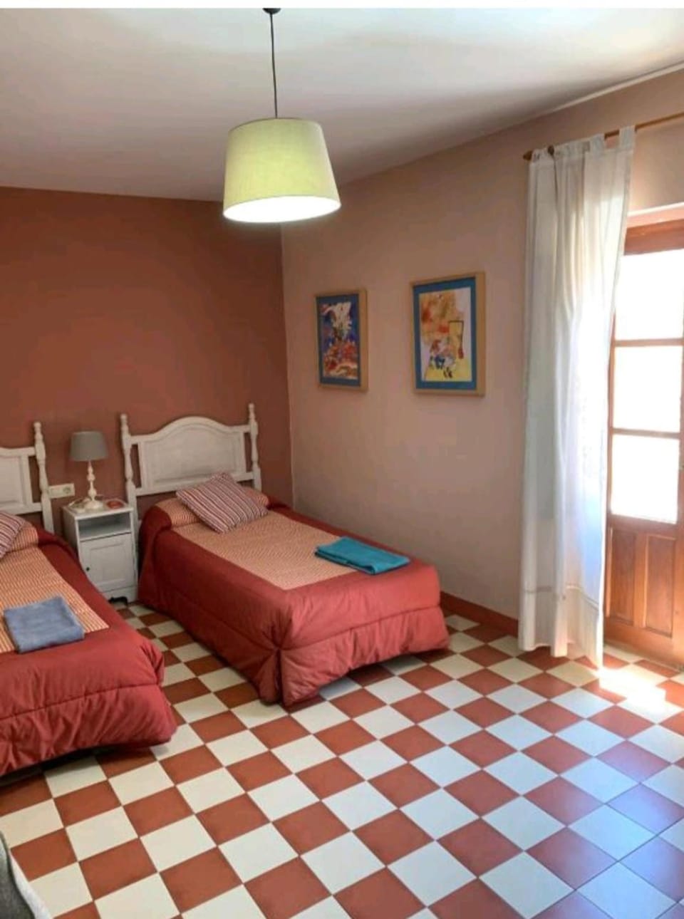 Photo of the whole room
