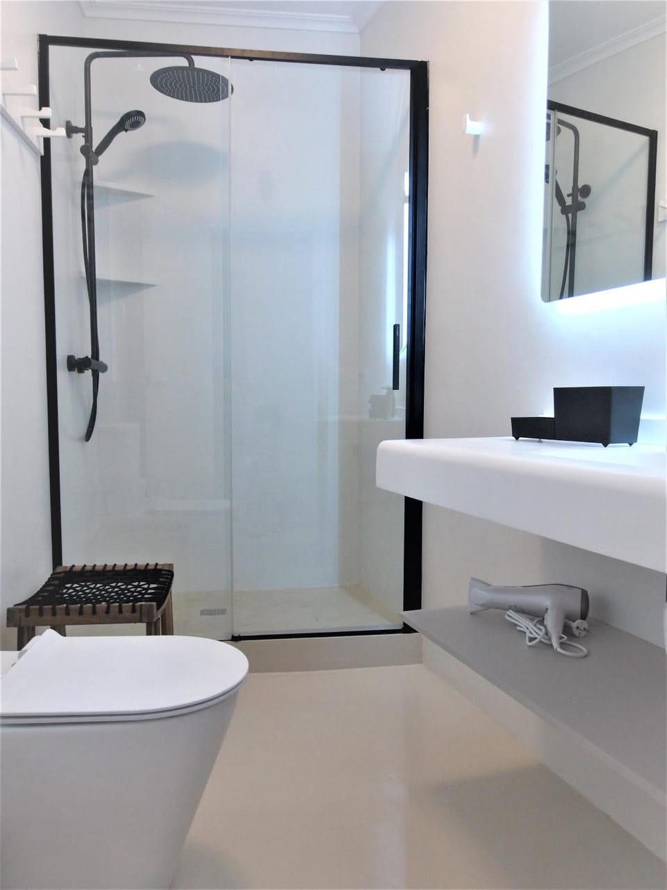 Bathroom, Decorative detail, Decorative detail