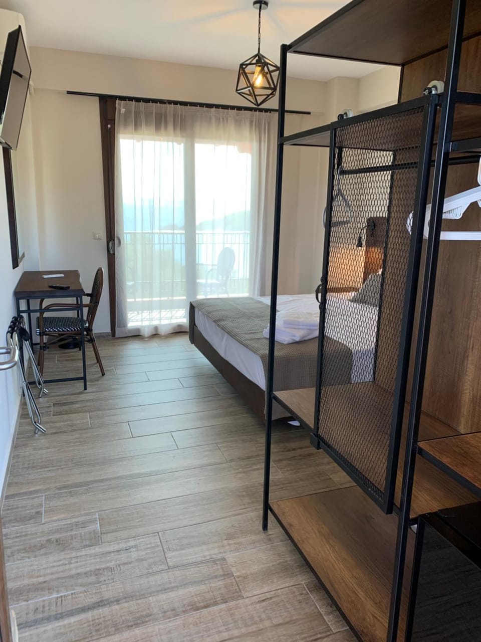 Bed, Photo of the whole room, Bedroom, wardrobe