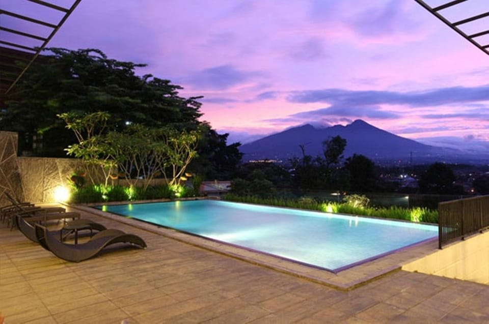 Mountain view, Swimming pool, Swimming pool, Sunset
