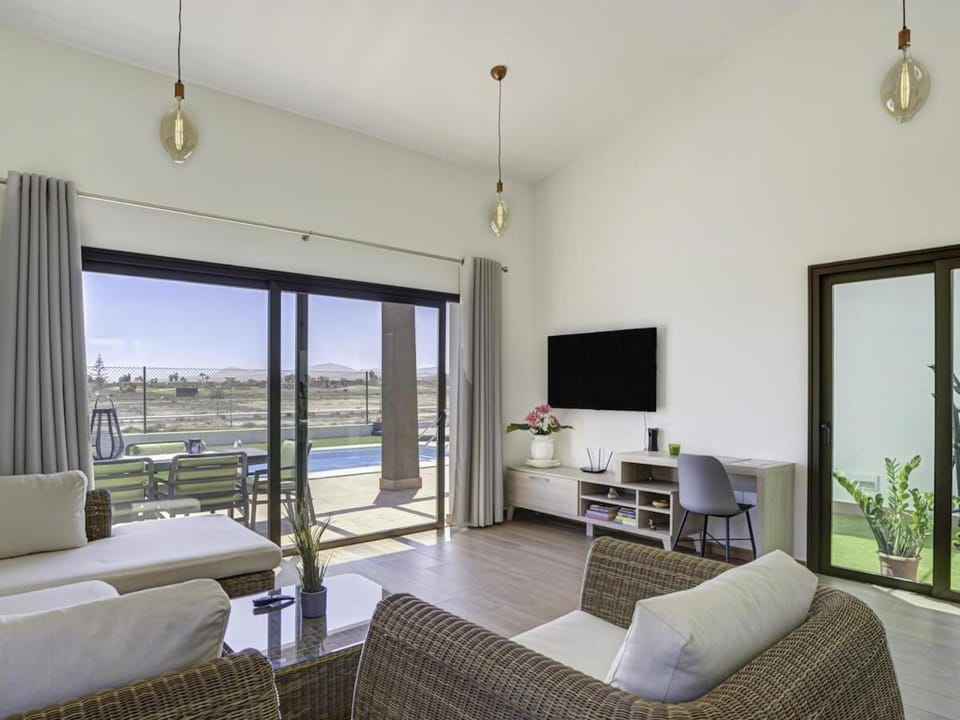 GuestReady - Villa El Molino Villa in Maxorata