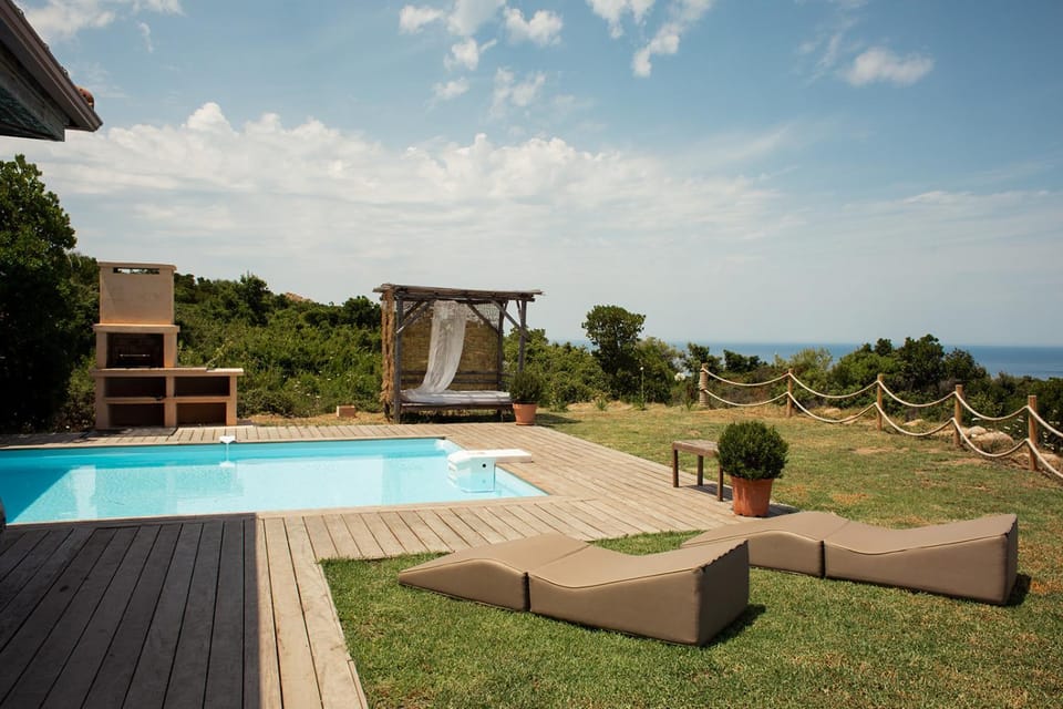 Patio, Pool view, Sea view, Swimming pool, sunbed