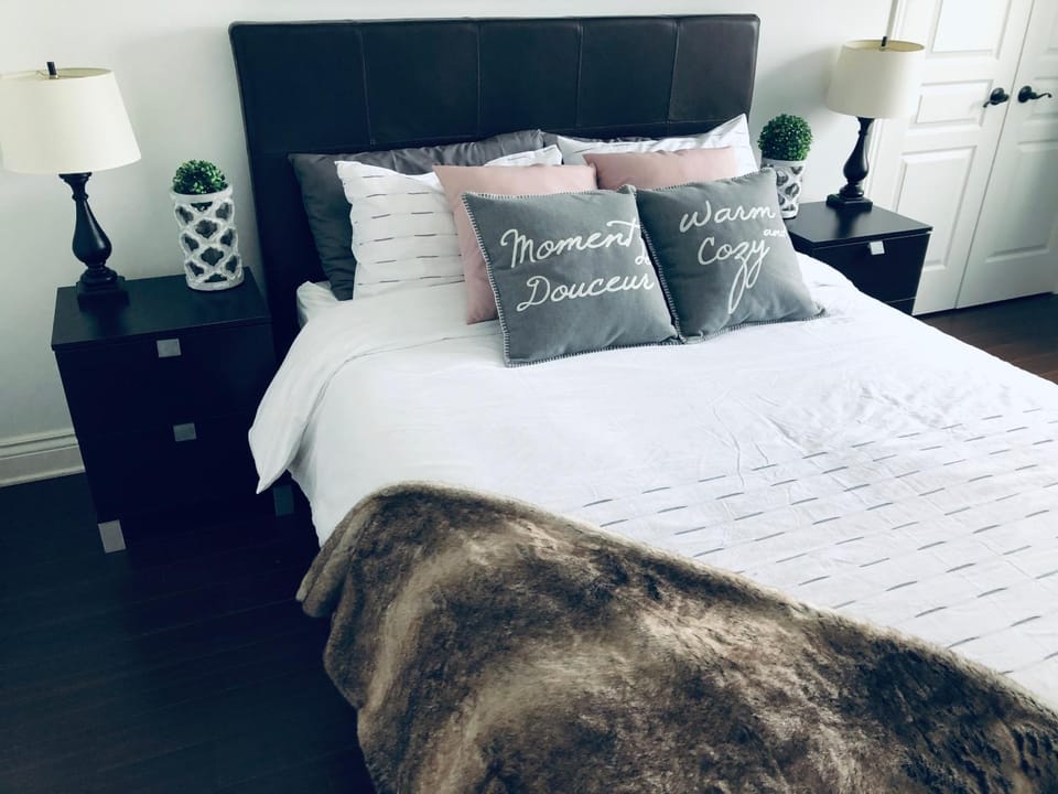 Bed, Photo of the whole room