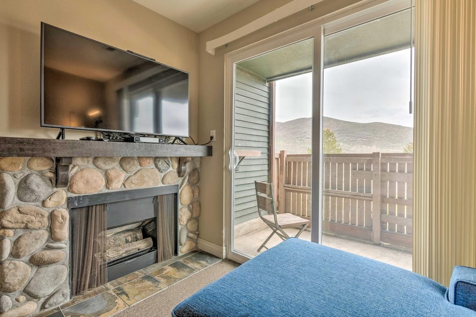 Walkable Park City Condo w/ Pool & Hot Tub! House in Summit Park
