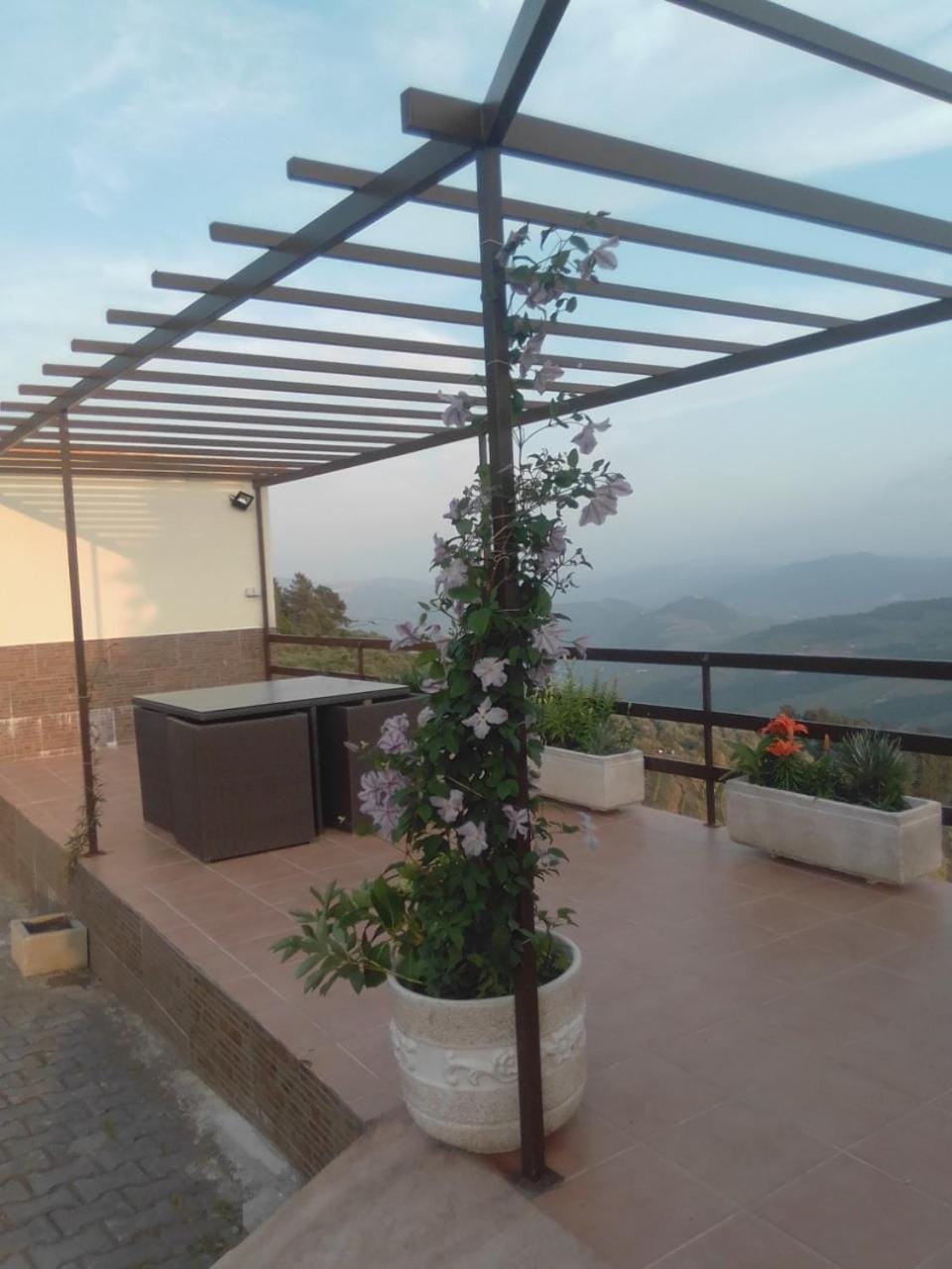Patio, Balcony/Terrace, Lounge or bar, Mountain view, River view