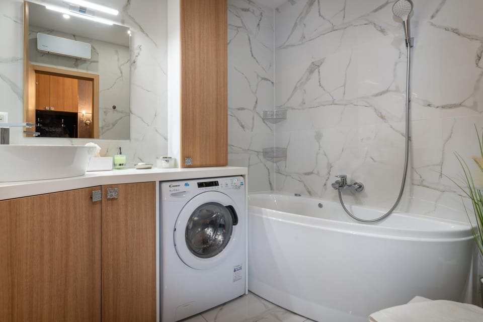Bathroom, washing machine