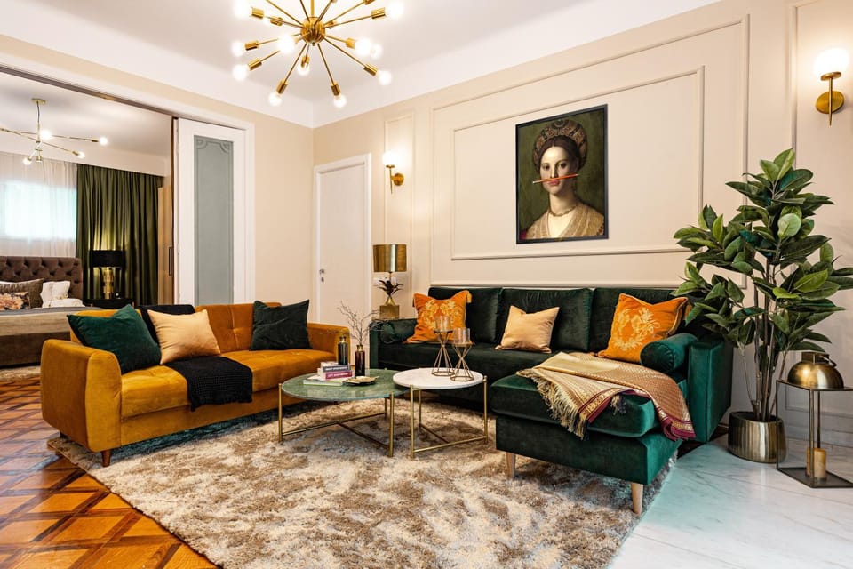 Living room, Photo of the whole room, Decorative detail, Bedroom