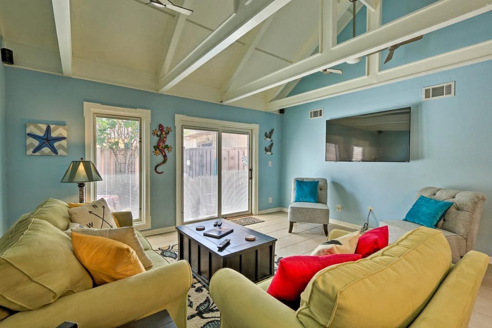 Resort Pool & Golf: Palmetto Dunes Beach Villa Villa in Hilton Head Island