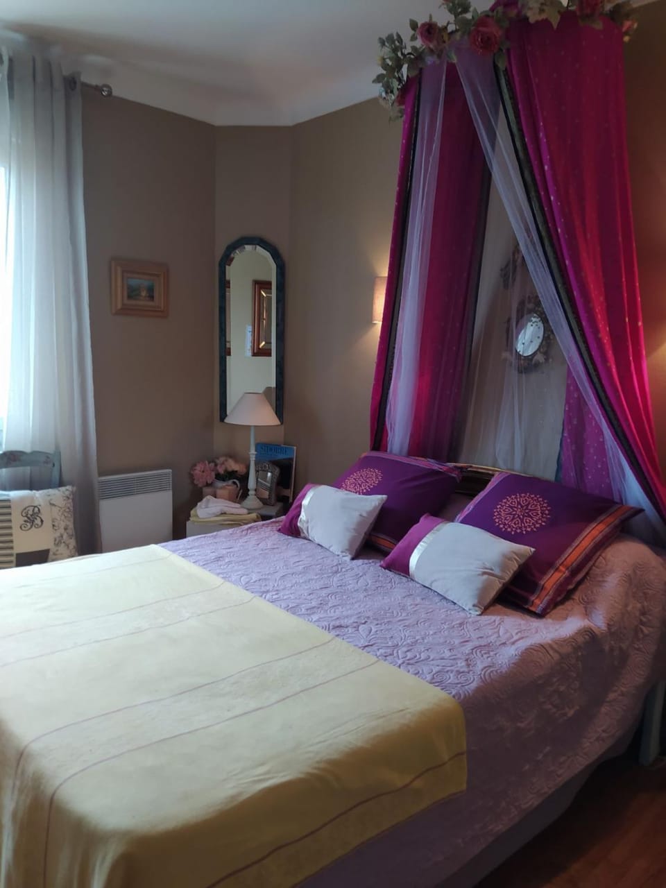 Chambre d'hôtes chez Claude Bardou Bed and Breakfast in Occitanie