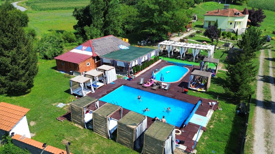 Brvnara Dragce Apartment in Serbia