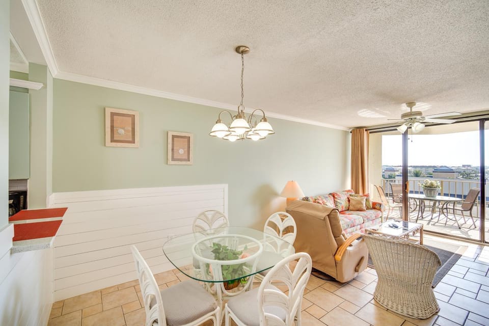 Gulf Shores Condo: Private Community Beach Access House in West Beach