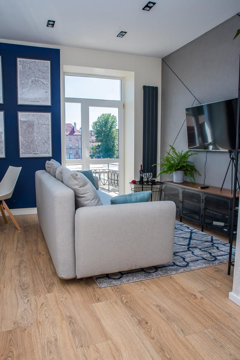 EASY RENT Apartments - Plac Targowy, Centrum 24h Check-in, Widok na Zamek Apartment in Masovian Voivodeship