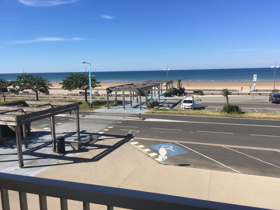 Balcony/Terrace, Beach, Beach, Landmark view, Landmark view, Sea view, Open Air Bath