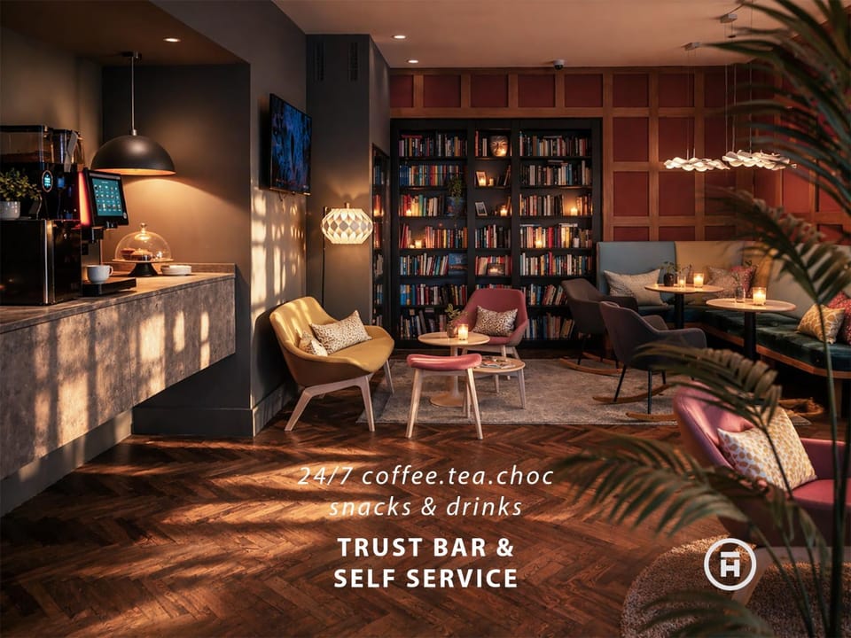 Communal lounge/ TV room, Lounge or bar