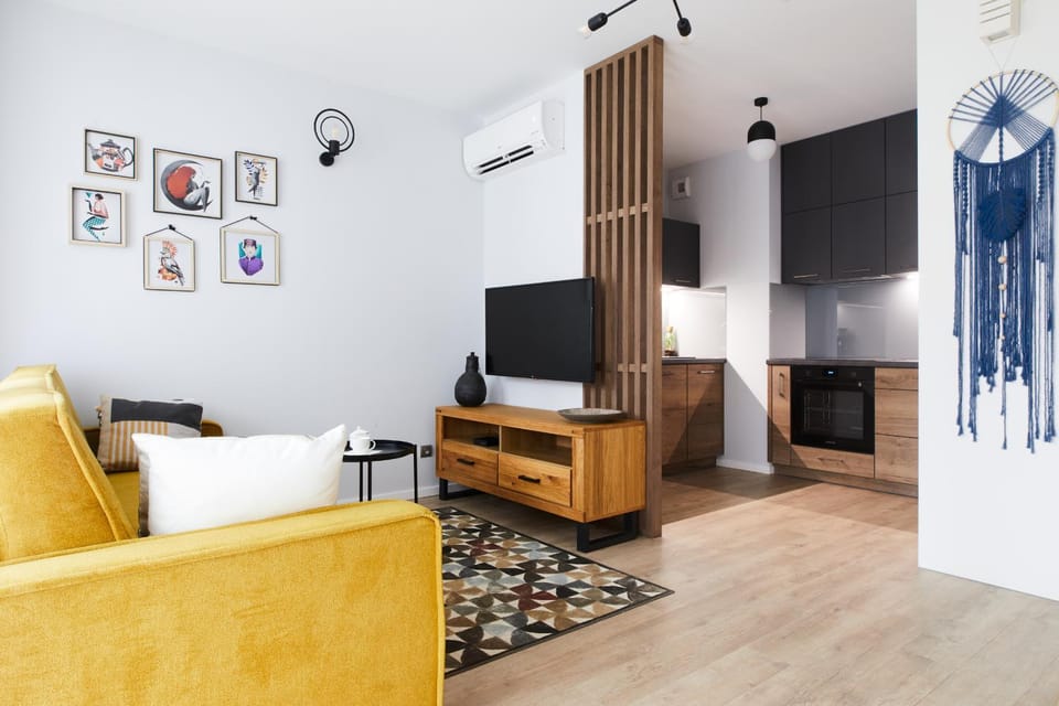 Kitchen or kitchenette, Living room, Seating area