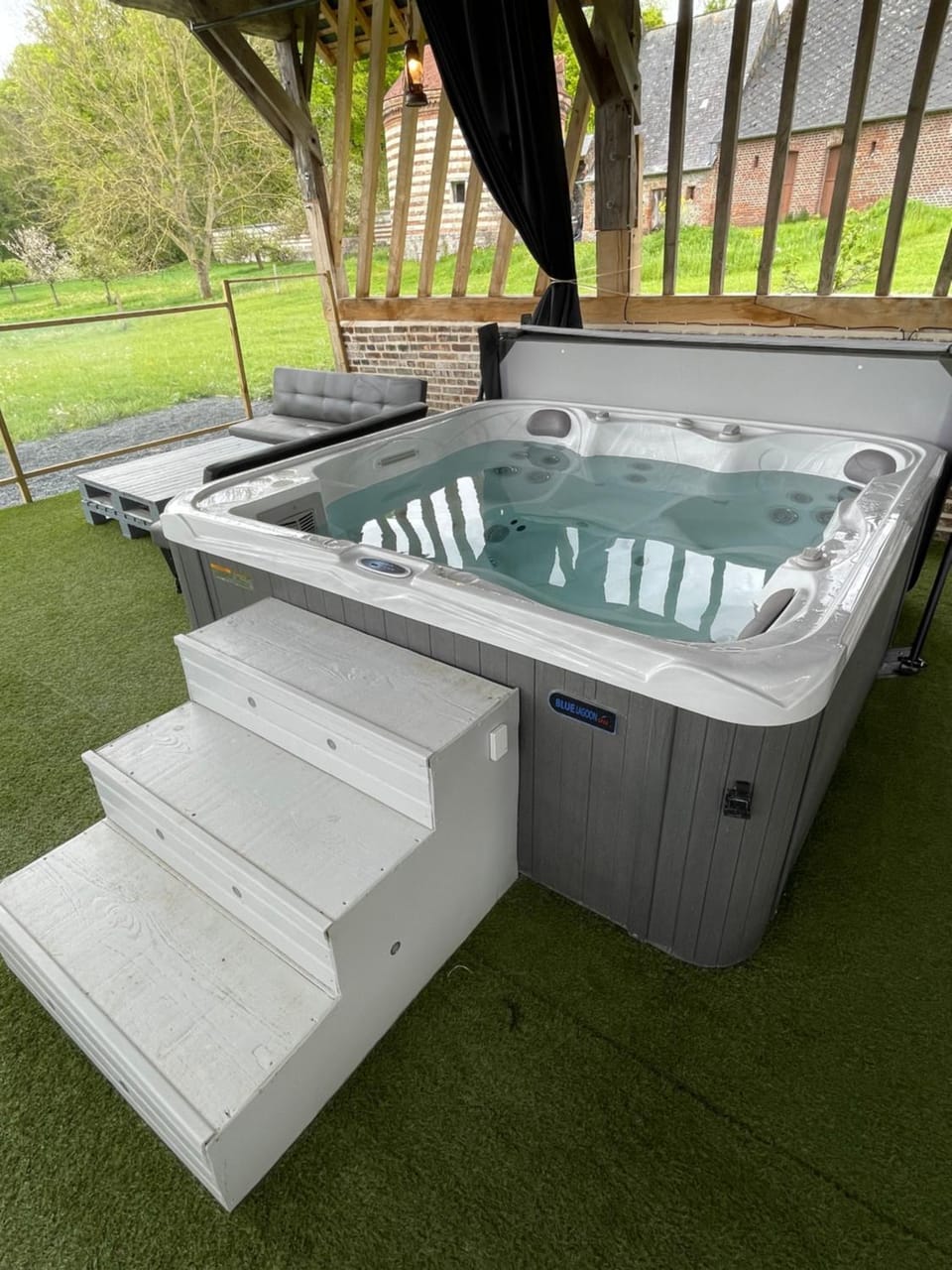 Hot Tub