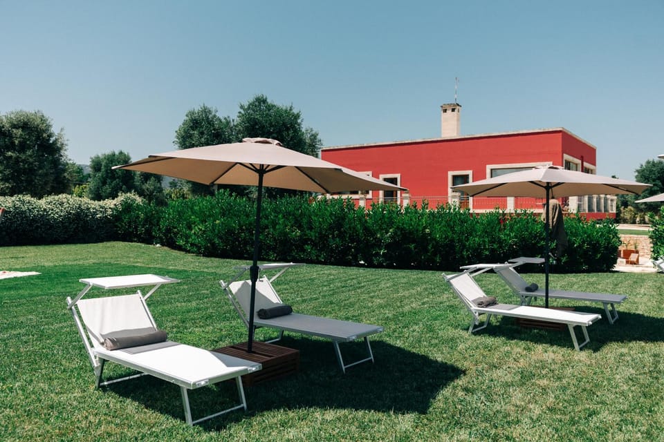 Property building, Natural landscape, Garden, Garden view, Pool view, Swimming pool, sunbed