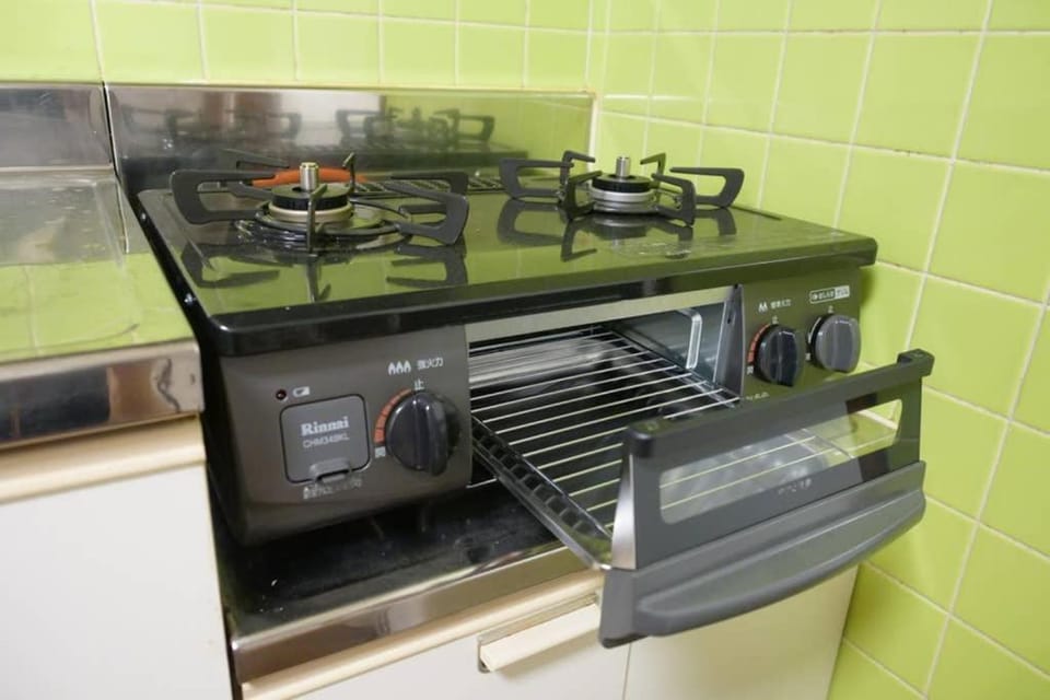 Kitchen or kitchenette, Communal kitchen