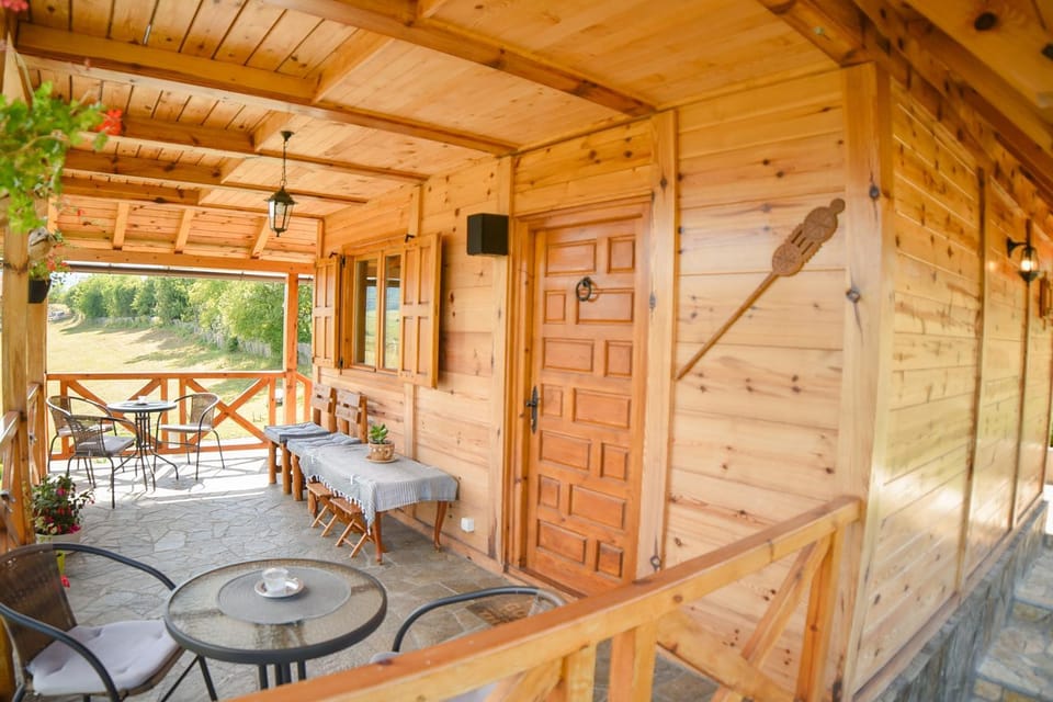 Patio, Balcony/Terrace