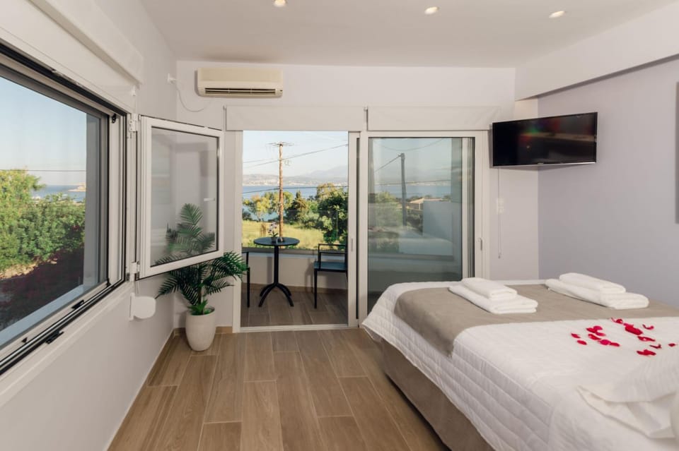 Bed, Sea view
