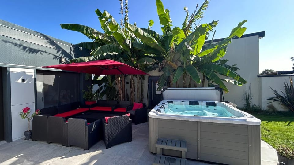 Maison de 102m² sur terrain clos terrasse Jacuzzi House in Brittany