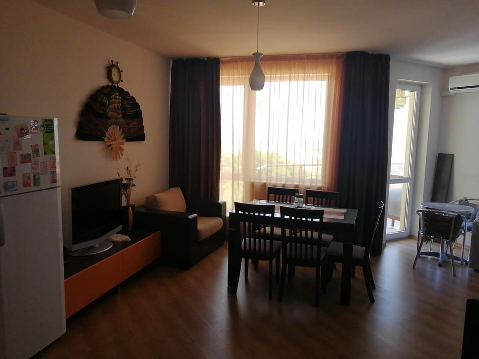SunnySeasons Apartment with swimming pool view Apartment in Varna Province